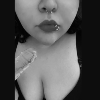 ♡ she/her ♡ 25 ♡ @hxlloweenbaby is my priv for moots only!!