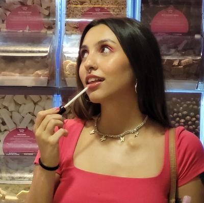 sheisgiulia's profile picture. just a 24 years old teenage girl | she/her; ela/dela