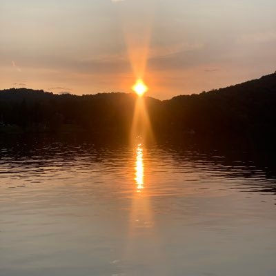 Traf1986's profile picture. Hockey and Soccer fan. Used to cheer for my kids; now I cheer for the Leafs and CANWNT.