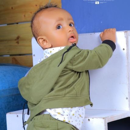 በወንጌል አላፍርምና፤ አስቀድሞ ለአይሁዳዊ ደግሞም ለግሪክ ሰው፥ ለሚያምኑ ሁሉ የእግዚአብሔር ኃይል ለማዳን ነውና። ሮሜ 1 : 16
