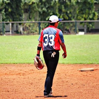 rezalumaksono's profile picture. 