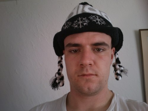 Call Of Duty Addict!! instagram- andymason1987. love being a daddy :D