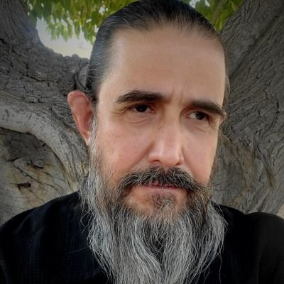 All around tech guy & geek, Open Source Advocate, Network & Systems Admin, FreeBSD/OpenBSD/Linux, Father, Cool Dude!