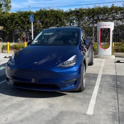 Tesla, $TSLA, FSD, Cybertruck, EV Enthusiast, SpaceX 🚀🚀🚀 Proud Model Y LR owner and Tesla investor 😃. #UCLA #USC Go Bruins! Biotech $NWBO DCVax-L for GBM