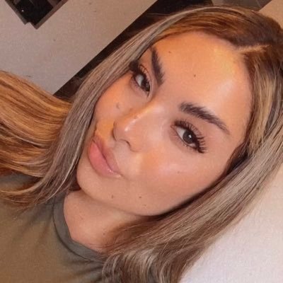 lovejazlyne's profile picture. 