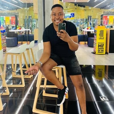 General commentator | Politics, business, music & entertainment | Bold & unapologetic voice speak| Loud where silence is dangerous | Marketing student 📚