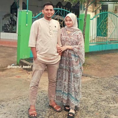 reskyfebianti's profile picture. 