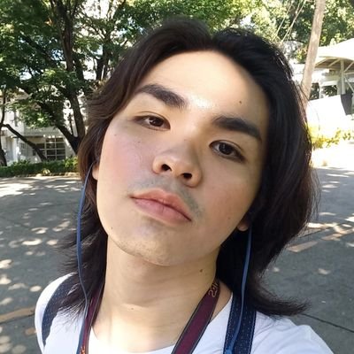 _zvelasquez's profile picture. 24 ✧ upd '19 ✧ femme nb (she/her/they/them) ✧ ⓔ