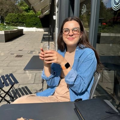 lydjaneward's profile picture. 😭✍️