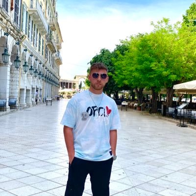 Fraser_Campb's profile picture. World Class Basics