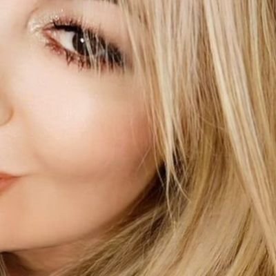 ti_ginete's profile picture. Βεβαίως και αντιφάσκω. Γιατί αυτό μου επιβάλει ο μεταβαλλόμενος εαυτός μου.