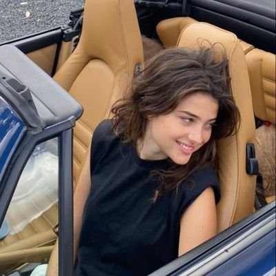 nazkoralin0's profile picture. Göğüs kafesi.
Modern dünya mezarlığı.