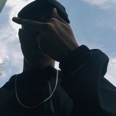 fvckmuzik's profile picture. 𝟏𝟏𝟏. | 𝐟𝐢𝐪𝐮𝐞 𝐫𝐢𝐜𝐨 𝐨𝐮 𝐦𝐨𝐫𝐫𝐚 𝐭𝐞𝐧𝐭𝐚𝐧𝐝𝐨.