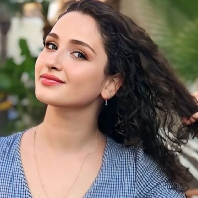 786Yildiz's profile picture. İyi yolculuklar