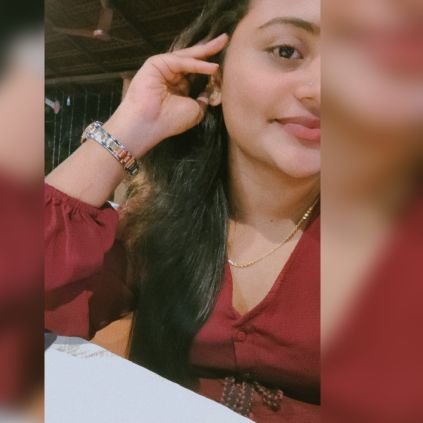 junebabeeeee29's profile picture. 