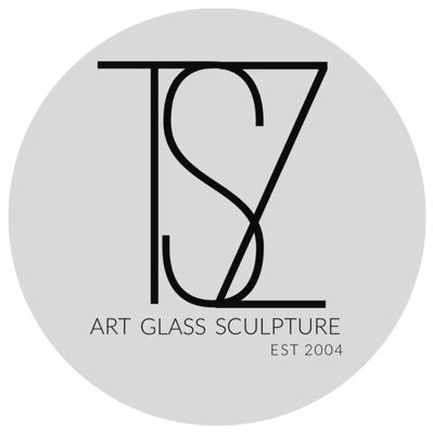 Modern British Artist specialising in Glass panels • Sculpture • Mirrors • Art #Cheshire https://t.co/dUzEUXTzJY 👀