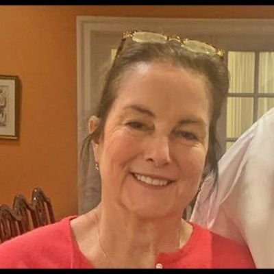 Gettysburg, Citron, Moon City, Ghost Parachute, Milk Candy, Best Microfiction. Chapbook: What We Now Live With. Writers Studio Faculty. Flash reader-Cleaver