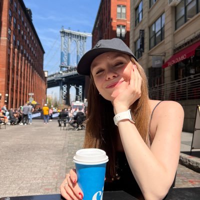 terezaeliasovaa's profile picture. @fsv_uk alumni working in digital marketing