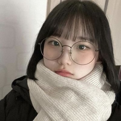 ୭ 🍥 ✧ ˚. ୨୧ #studytwt — “to live for the hope of it all”