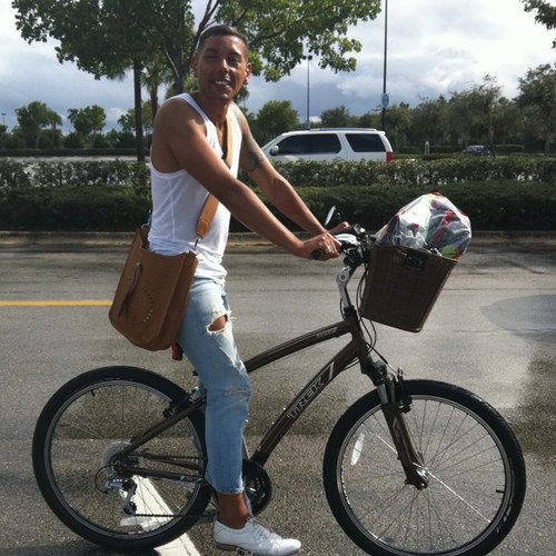 hairgair's profile picture. Stylist/designer,creative director