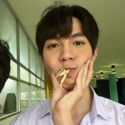 liawsvy's profile picture. First only meu ! ☝🏻