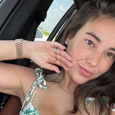 james_lili78166's profile picture. Interests -  Dancing, sewing, computers, movies, reading