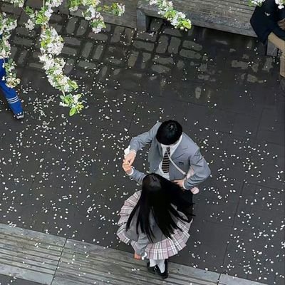 linabenayeche's profile picture. 🩷🫶