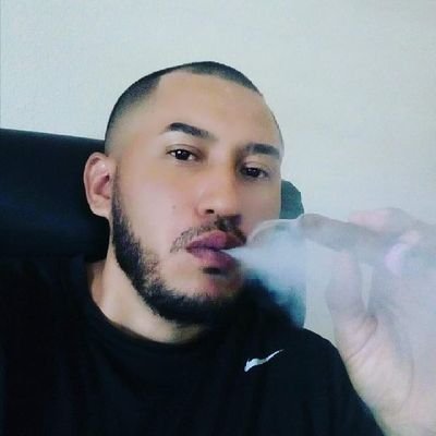 MarlonVillarey3's profile picture. I am passionate about cigars, a cigar roller since 1996, a lover of the tobacco leaf, owner of the company #Eztli_Cigars, we ship cigars anywhere in the world.