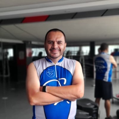 Ciclista de montaña 🚴 corredor de 5k 10k 21k 42k 🏃‍♂️ Entrenador 🏋️‍♀️ e instructor de Spinning®️🧘‍♂️#energia Jos 1:9 💪