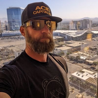 iammarctheiler's profile picture. De-centralize Everything!
$BTC, Nutrition, Training, Advocacy, Psychology, Economics. Life-long learner builder of quality mentalscape. Hermetic Zen Philosopher