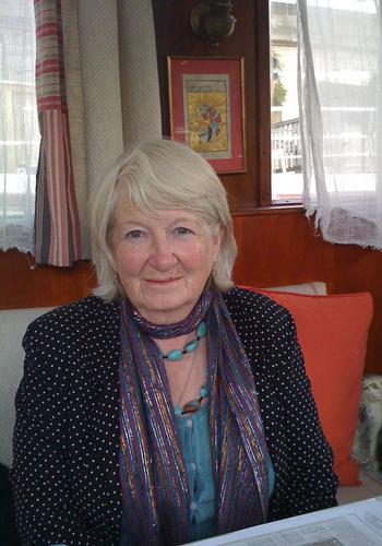 I work with individuals & with couples-relationship counselling. Queries re counselling answered with empathy: e-ml/phone in confidence for free consult