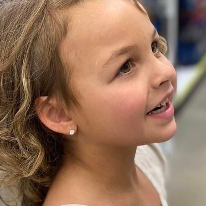 manzichristia20's profile picture. 