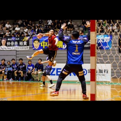 富山ドリームス           No1. GK       handball 高岡向陵→日本体育大学