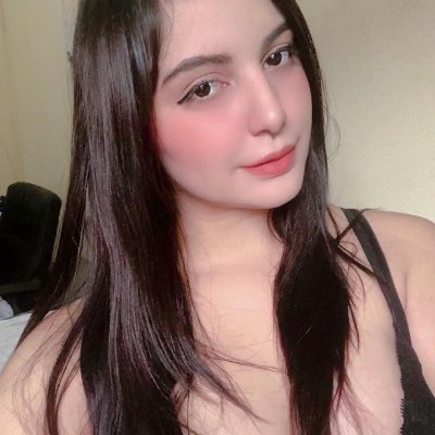 Jogadora de valorant, streamer na twitch e montando uma marca de roupa própria ✨