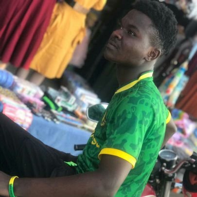 iamhans74's profile picture. Thanx God 4 everything 🙏
Man red fan🚩✊
always green and yellow🟢🟡