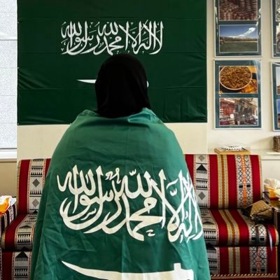 طالبة AI @ccse_tu | مهتمه في إدارة المشاريع وتطوير الاعمال | #تكنوسايت ✨