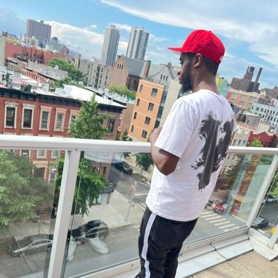 mrsaythat's profile picture. nyc