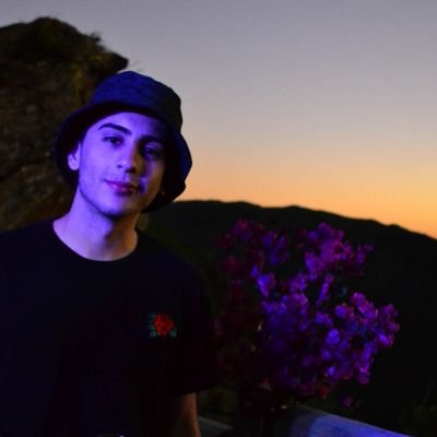 MatiLedessma's profile picture. El ermitaño cangrejo que tengo viviendo adentro del cráneo