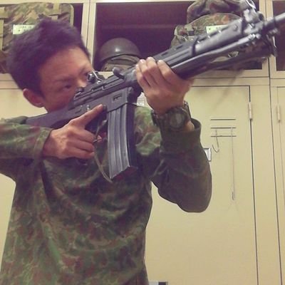 つばさの党支持者。皇道派陸軍青年部隊。札幌住み元自衛官（陸上自衛隊普通科連隊)世界は思想・世論誘導で分断されている。もはや右派左派の時代ではない、核武装により米中植民地からの日本独立へ。緊急事態条項反対。自分も世界も滅ぶならもういっその事『核戦争』になっちまえばいい。やろう、最終戦争ハルマゲドン！参滅隊！自由革命！