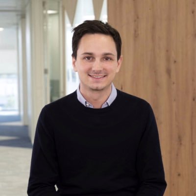 rebellelunaire's profile picture. 🇨🇵, living in 🇬🇧. Live cooking, travelling and politics. TV and tech enthusiast. work @luxiristv @askida_taldea