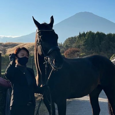 【馬場馬術競技選手😏】学習院大学卒/東京乗馬倶楽部少年団→大学馬術部→CRANE指導員→大学馬術部コーチ→🤫 わんこ/馬/＃馬が好きな人とつながりたい/お酒/美味しいものets….