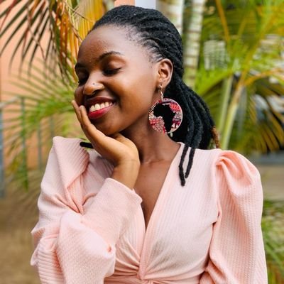 Communication specialist ,young entrepreneur, fear and love God❤️, Social 👫 Ready to learn, relearn and unlearn.