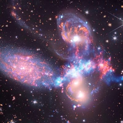 noahsdiary48's profile picture. 