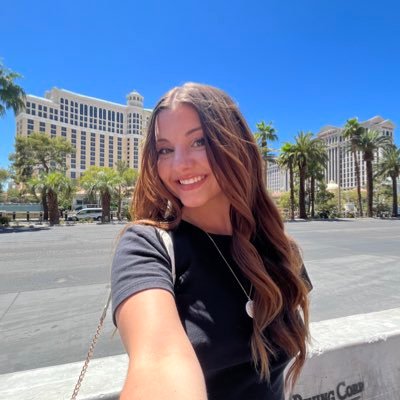 emaksemetz's profile picture. 