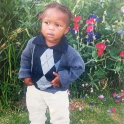 NgazibiniI's profile picture. Create & Evolve