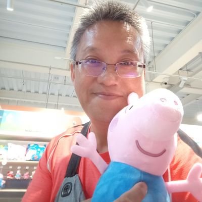 50 歲的男人,想著再進修一下
#孔雀魚
#慈鯛
#後中醫
#顧小孩
#考族語認證
#考全民英檢