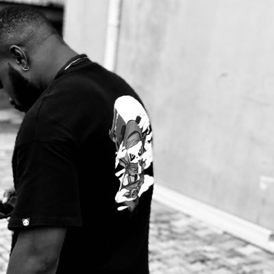 Arada____'s profile picture. 🦅