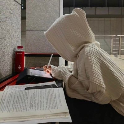 fabl0_'s profile picture. 