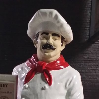 aero14028's profile picture. 世間の波に泳ぎ疲れてちょっと皮肉な舌を出しても、その有り余るバイタリティーで平成の世を駆けたとは言えない事業用自動車🚌の運転者だけど、呟くネタは相変わらず不安定だと思われる…🤦‍♂️