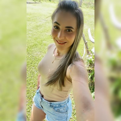 𝐀𝐦𝐚𝐧𝐭𝐞 𝐝𝐞 𝐥𝐨𝐬 𝐝í𝐚𝐬 𝐬𝐨𝐥𝐞𝐚𝐝𝐨𝐬🌻🌞